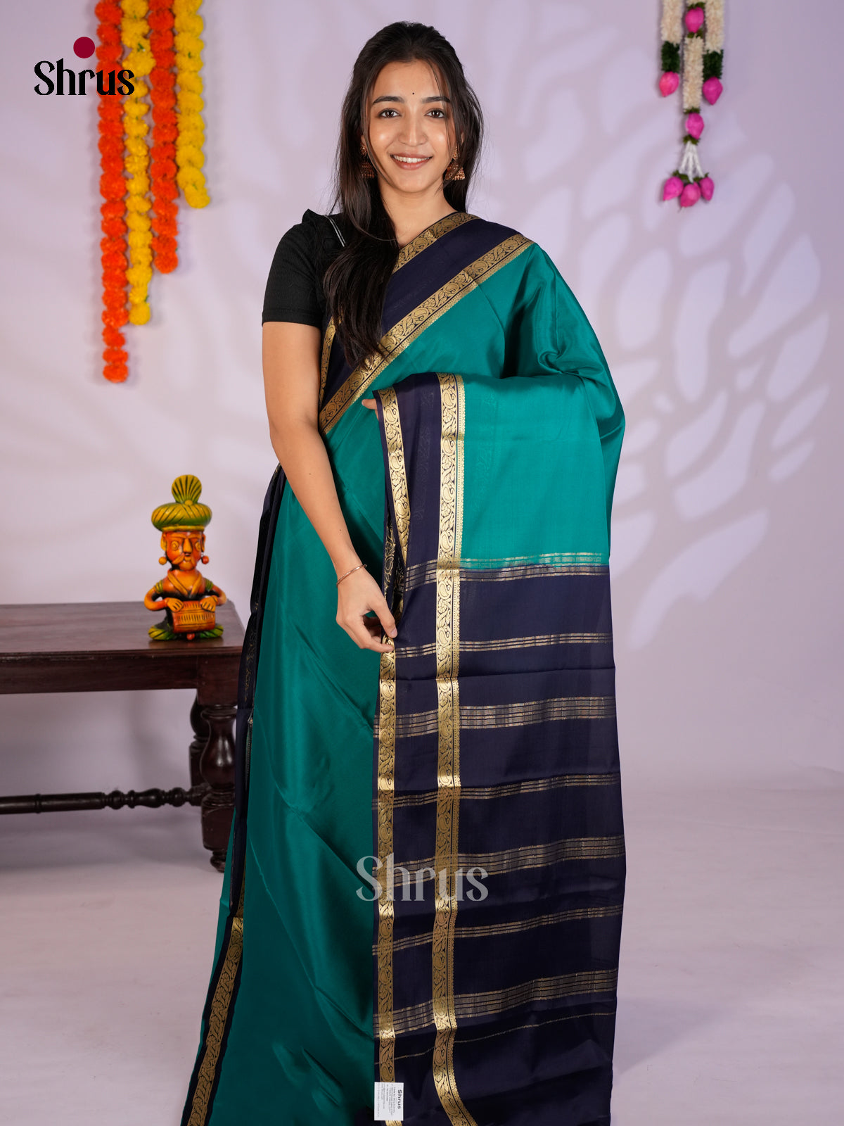 Pretty Teal Blue  Mysore Silk Saree with contrast Navy  blue rettaipet zari border -EAS09211