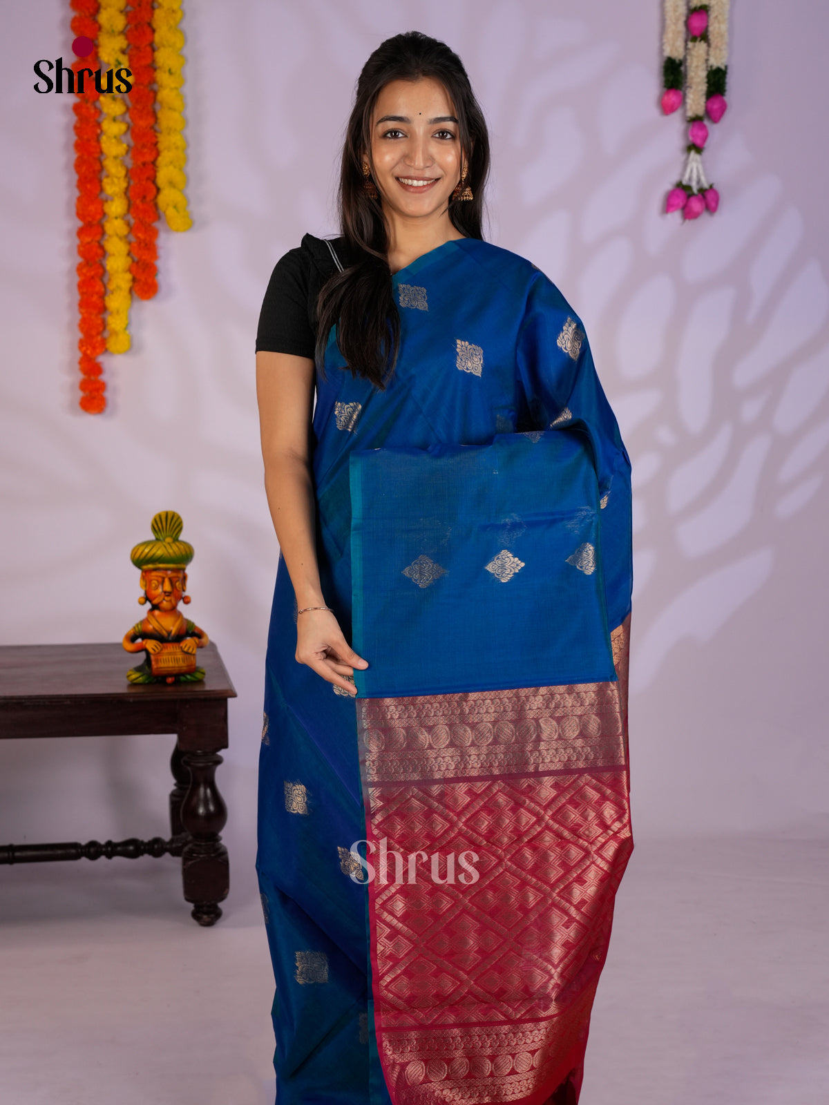 Blue & Red - Timeless Silk Cotton Saree -EAS12002