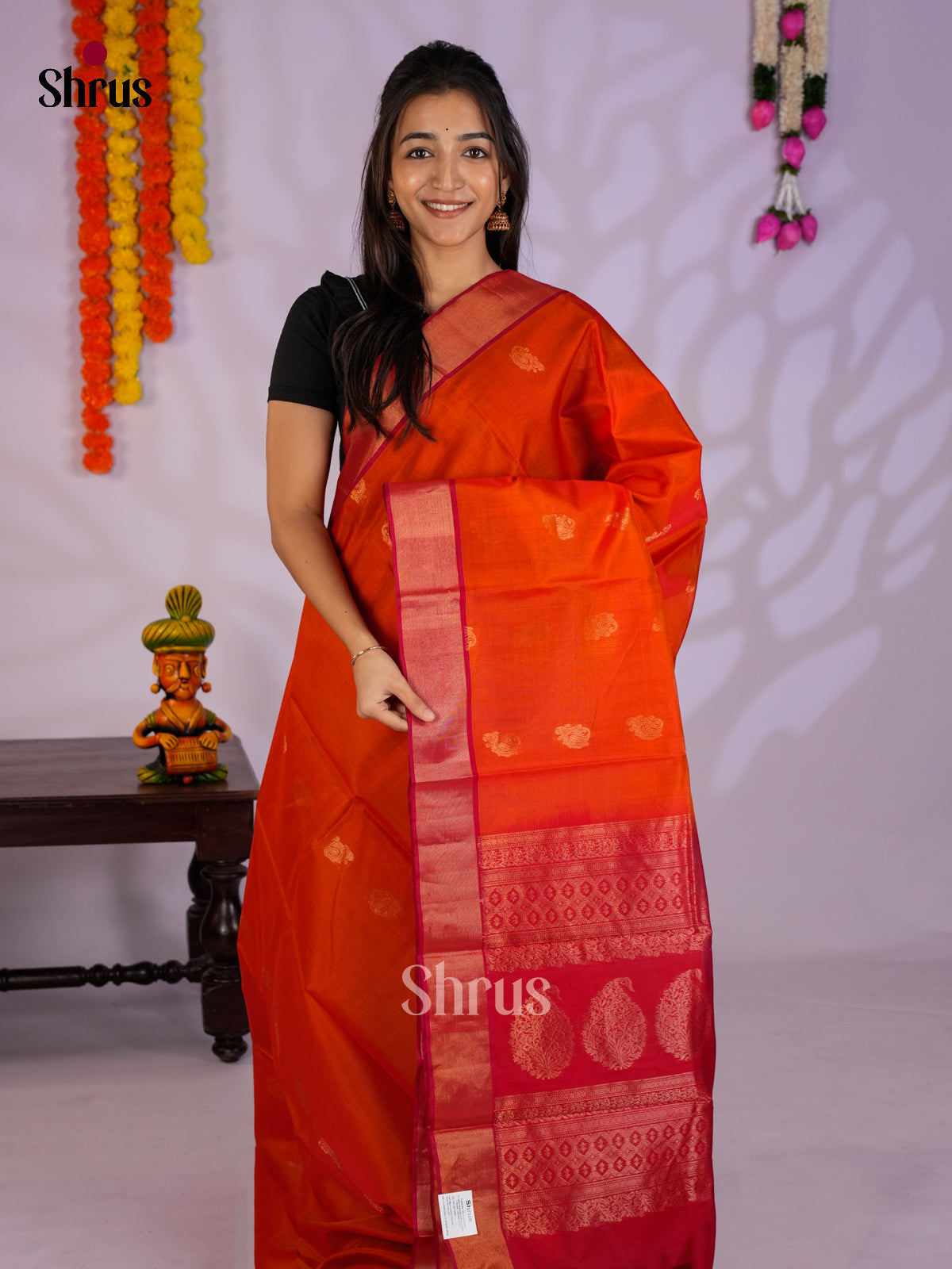 Orange & Red- Timeless Silk Cotton Saree - EAS12007