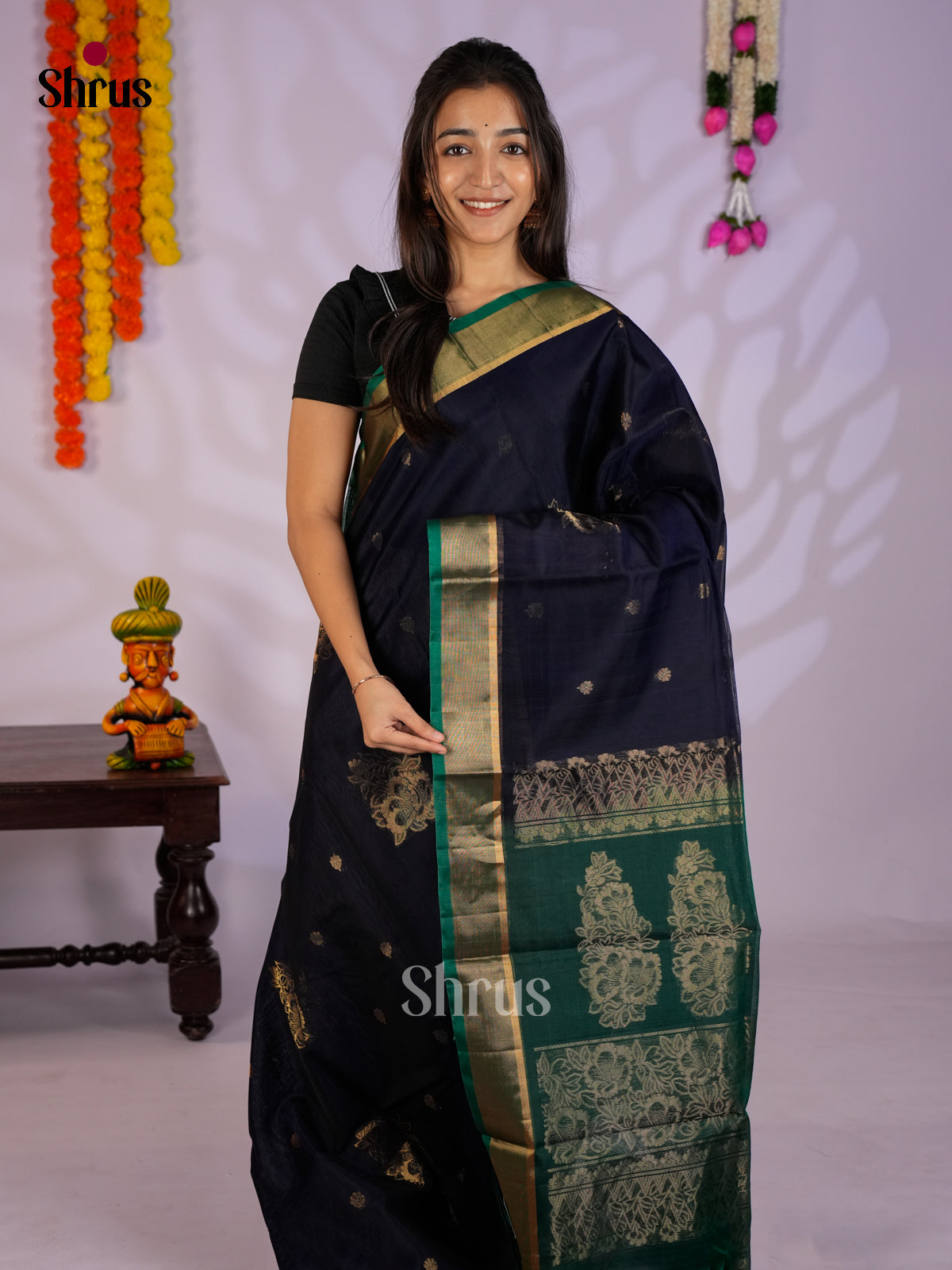 Blue & Green- Timeless Silk Cotton Saree - EAS12055