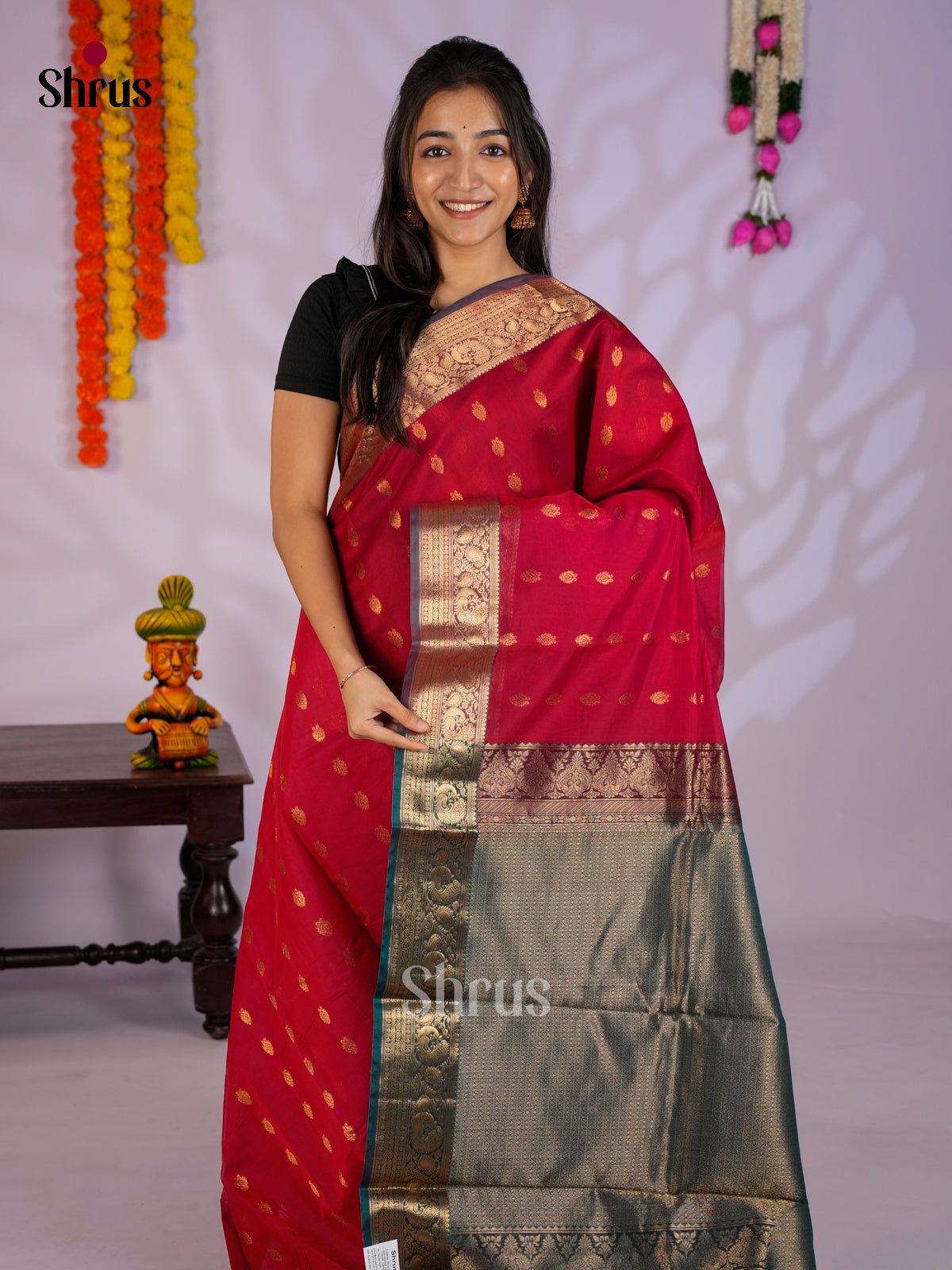 Red & Green - Timeless Silk Cotton Saree- EAS12107