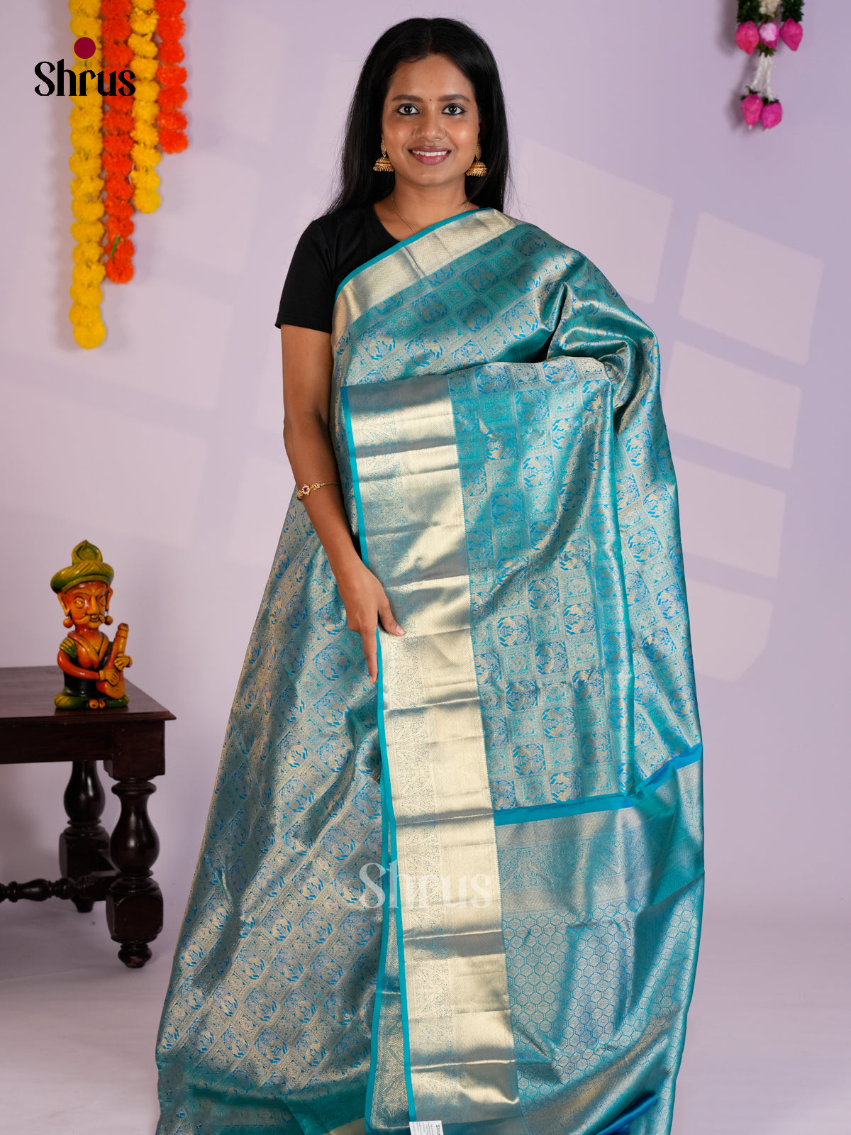 EAS13100 - Kanchipuram silk Saree