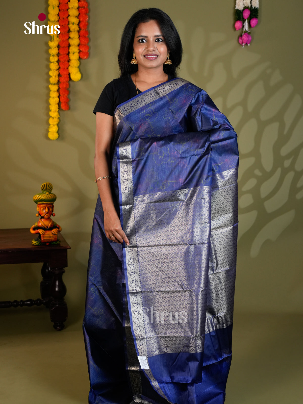 Blue (single Tone) - Kanchipuram-halfpure Saree- EAS21184 - Shop on Shrus.com