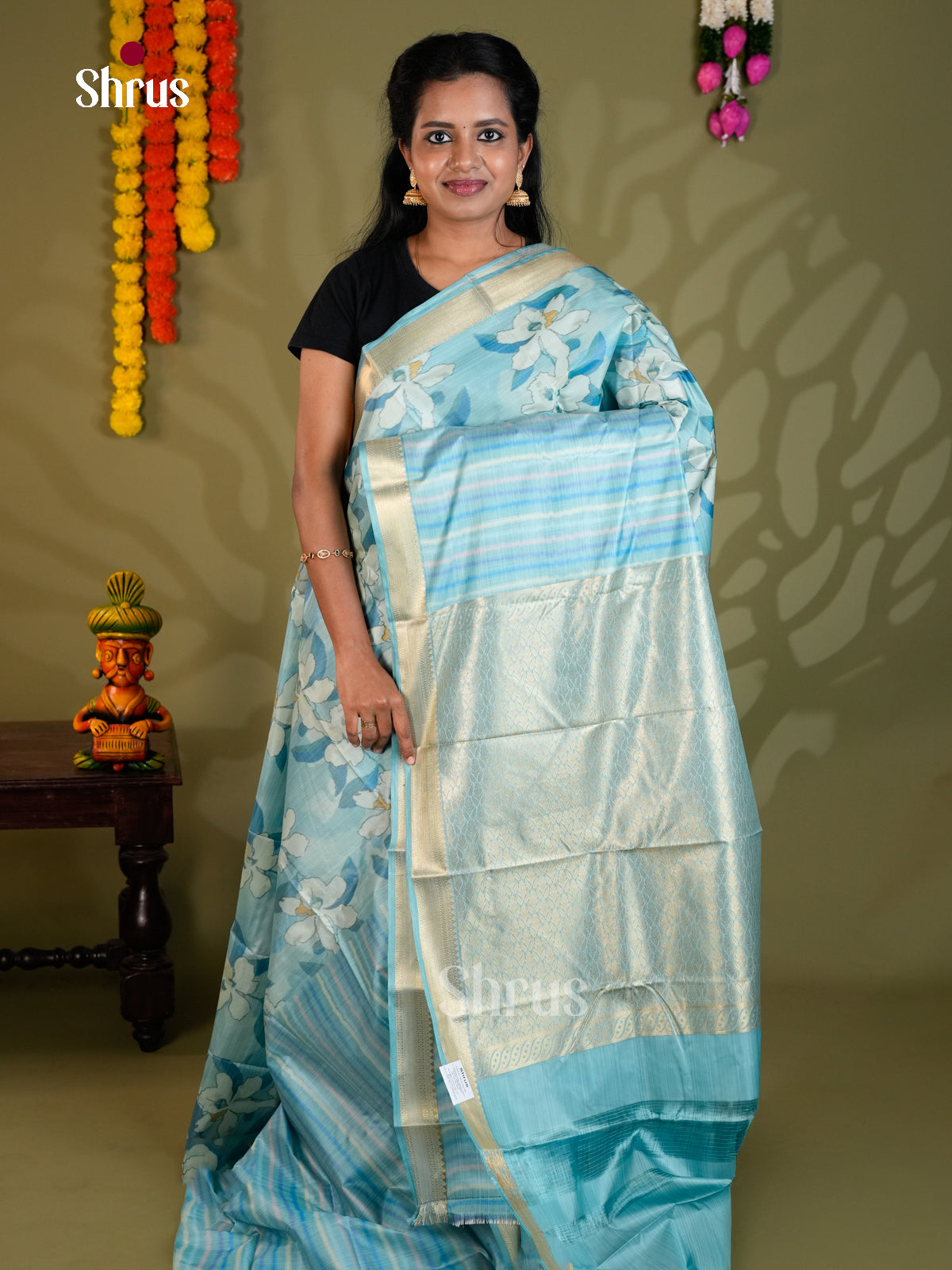EAS21186 - Kanchipuram-halfpure Saree - Shop on Shrus.com