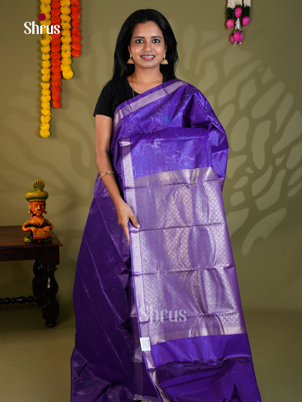 EAS21187 - Kanchipuram-halfpure Saree - Shop on Shrus.com