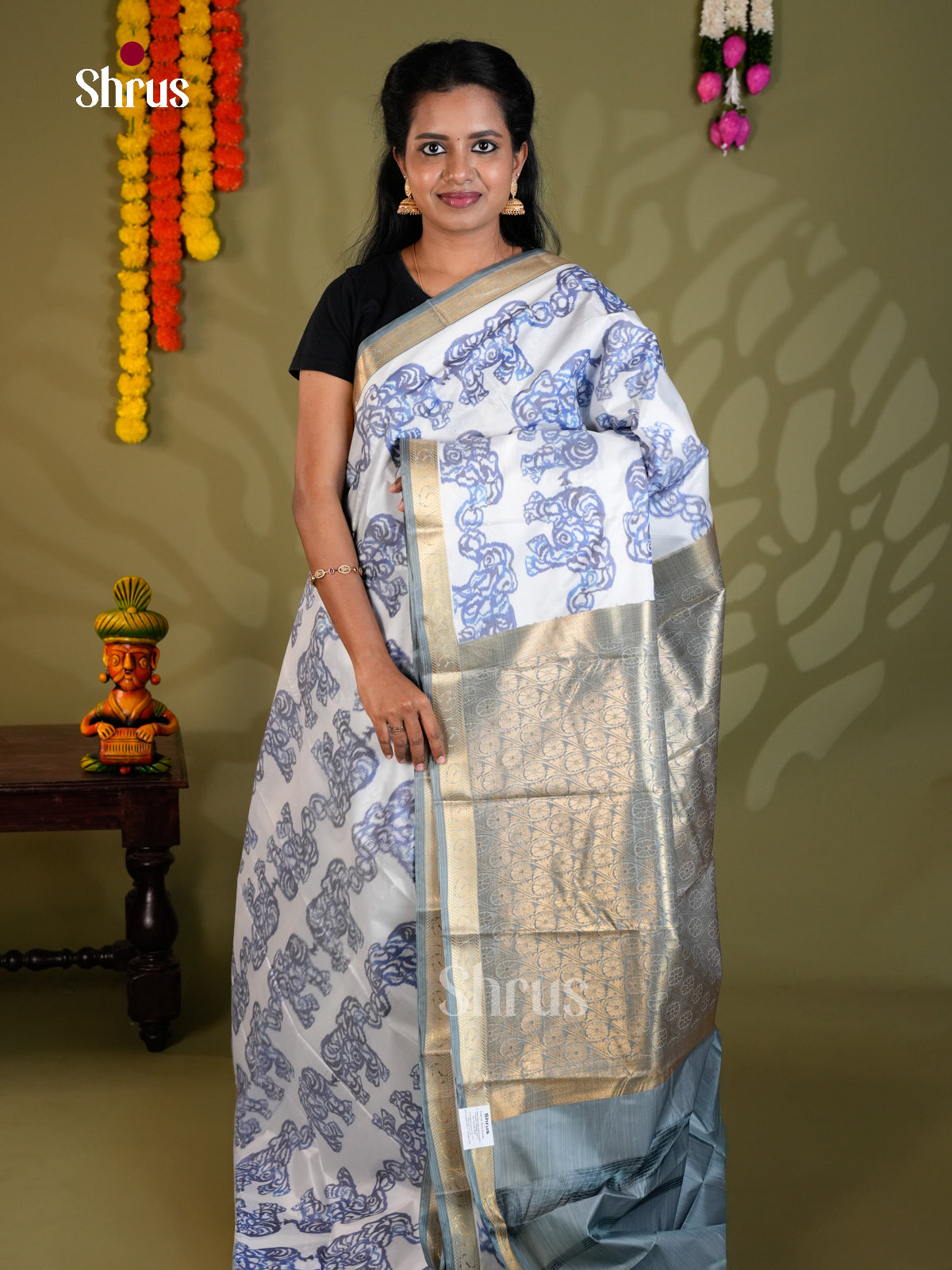 EAS21190 - Kanchipuram-halfpure Saree - Shop on Shrus.com