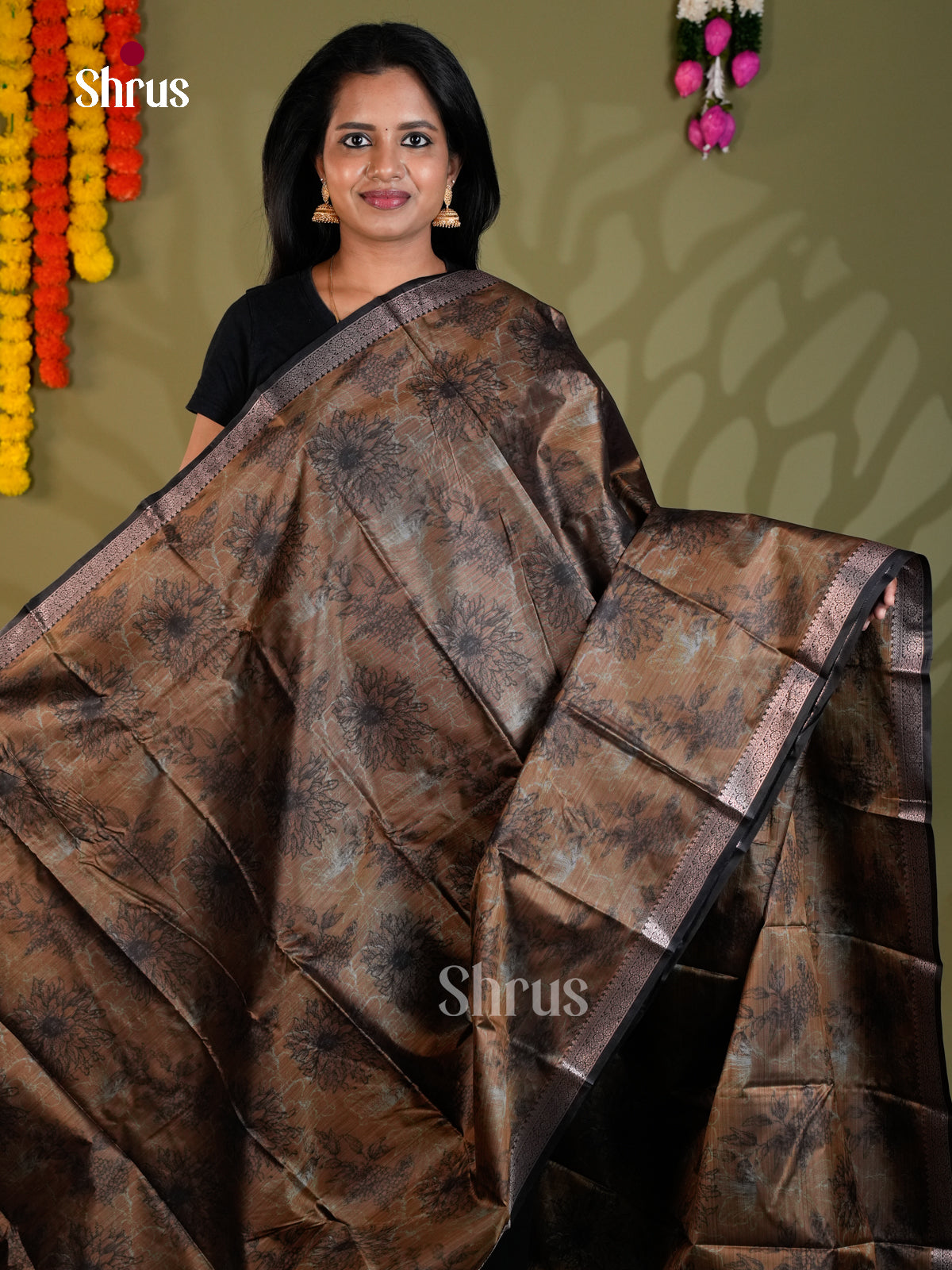 EAS21220 - Kanchipuram-halfpure Saree - Shop on Shrus.com