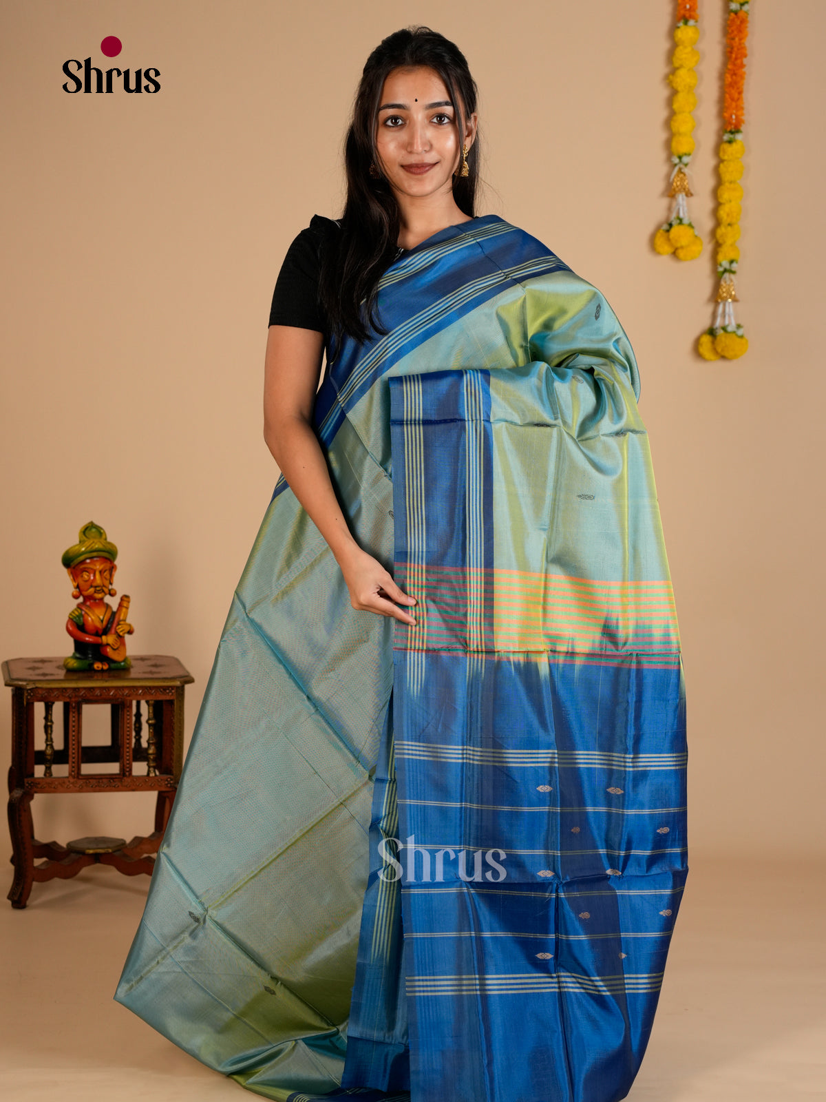 EAS23019 - Banana Pith without blouse - Saree - Shop on Shrus.com