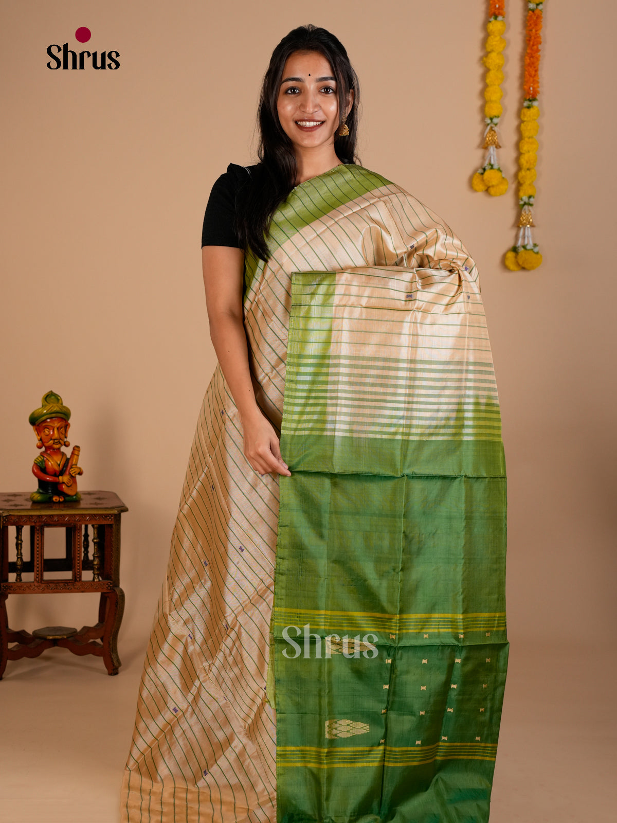 EAS23025 - Banana Pith without blouse - Saree - Shop on Shrus.com