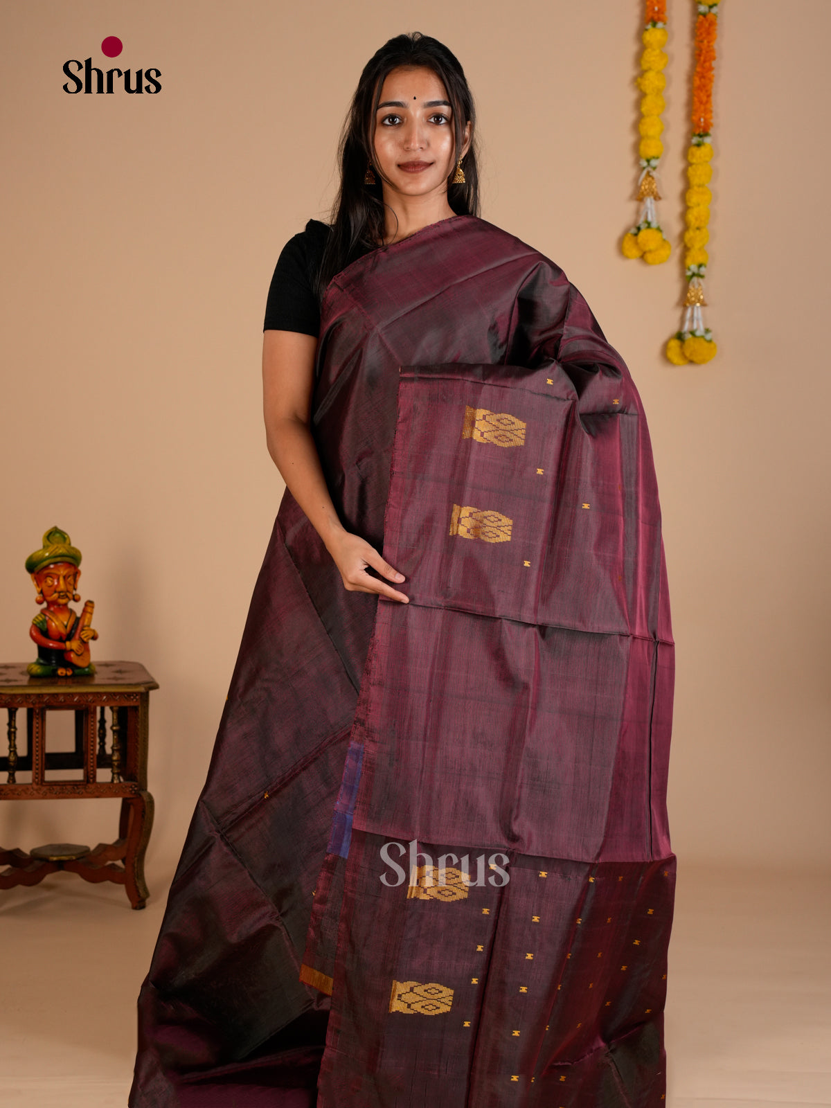 EAS23044 - Banana Pith without blouse - Saree - Shop on Shrus.com