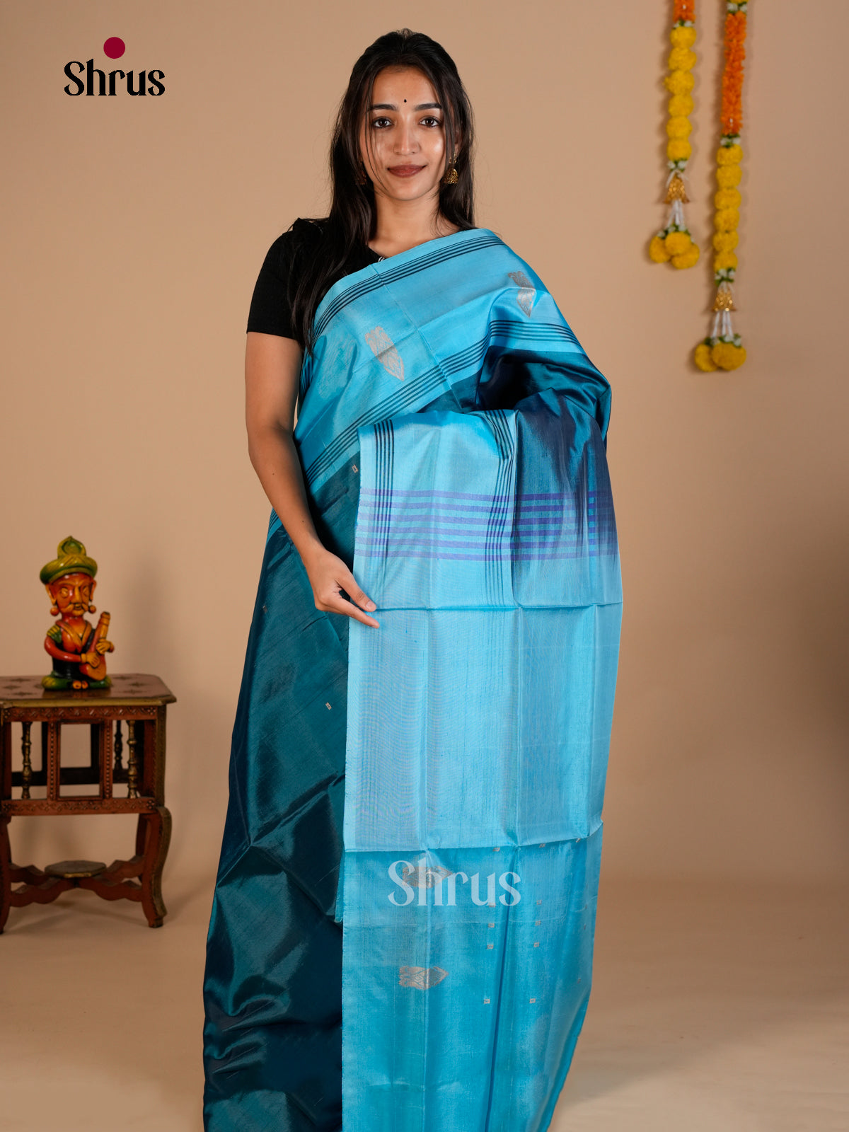 EAS23045 - Banana Pith without blouse - Saree - Shop on Shrus.com