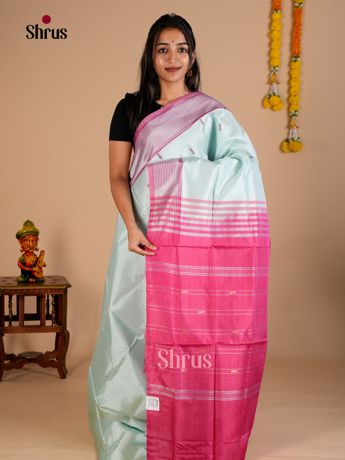 EAS23074 - Banana Pith without blouse - Saree - Shop on Shrus.com
