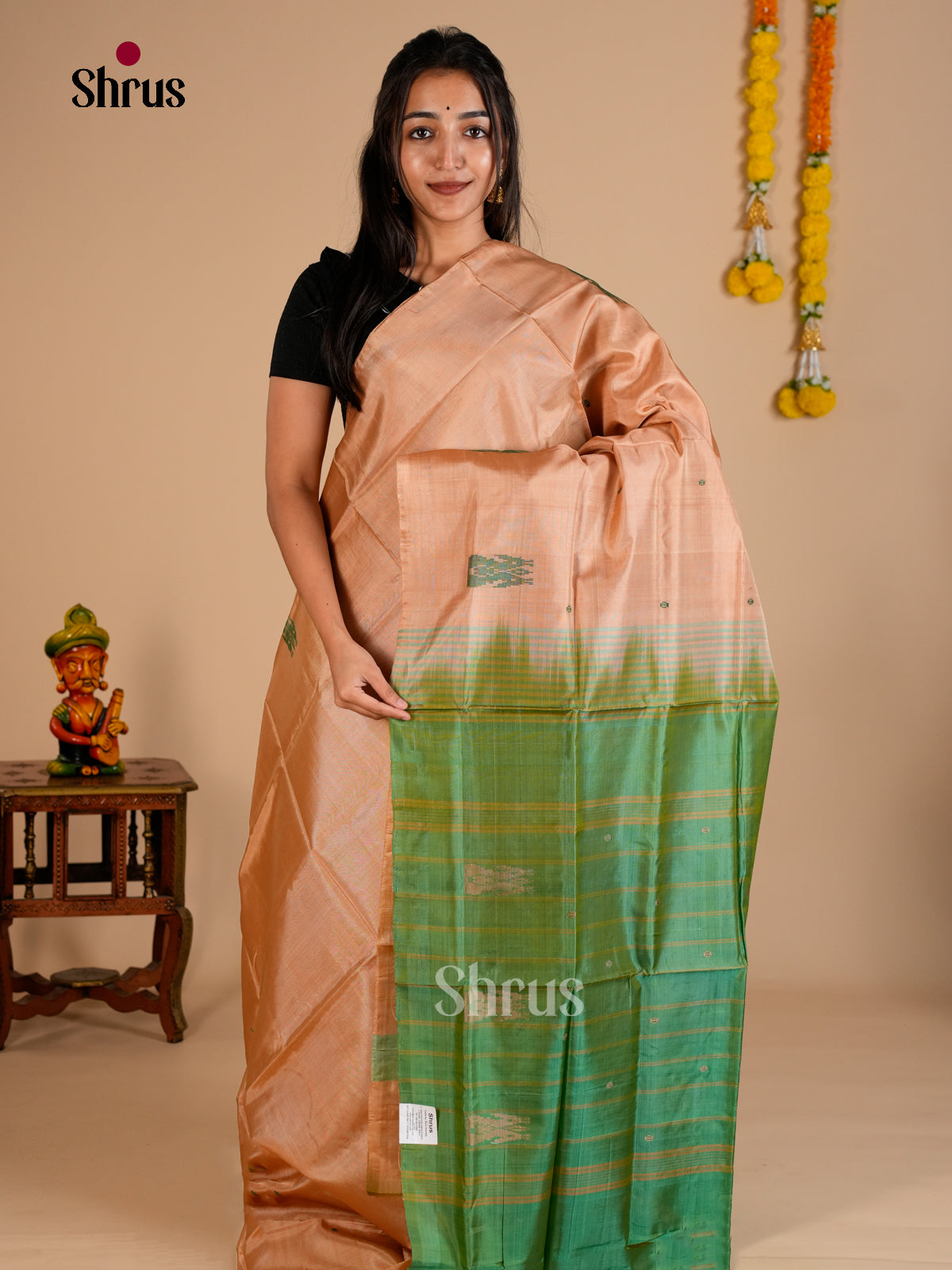 EAS23101 - Banana Pith without blouse - Saree - Shop on Shrus.com