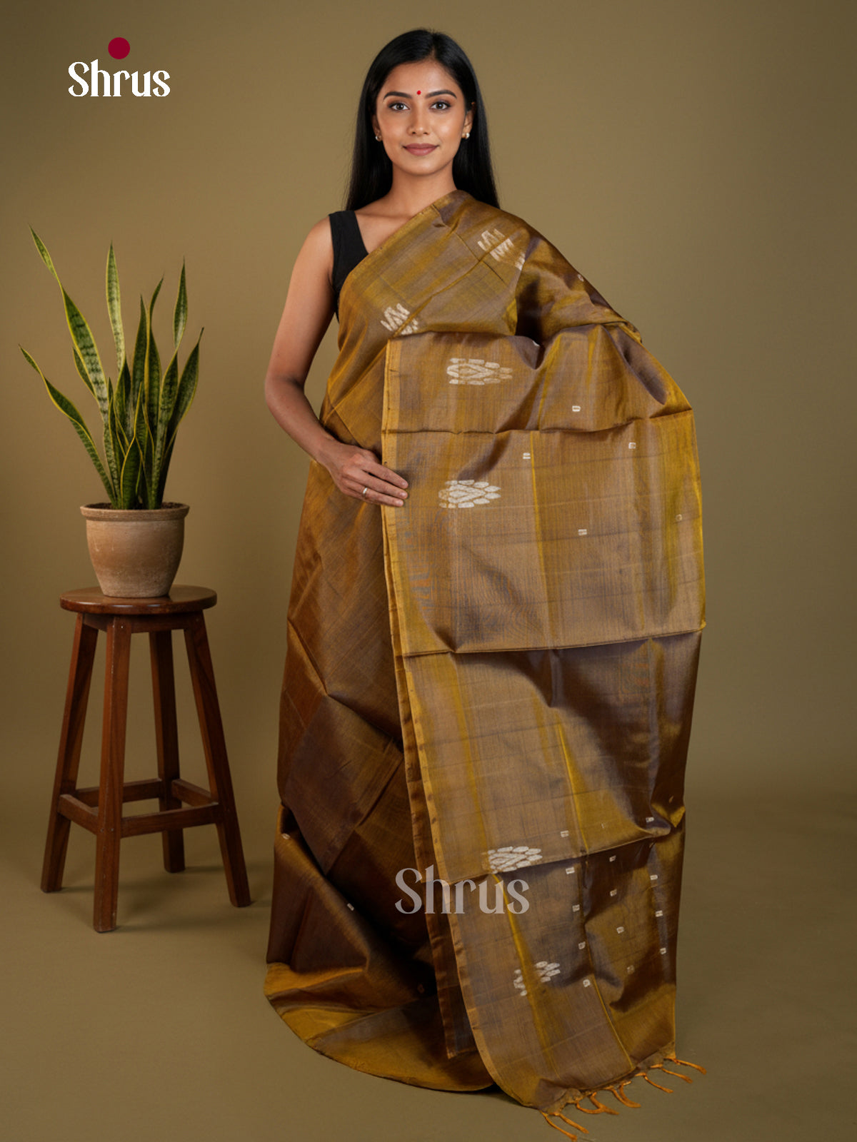 EAS23127 - Banana Pith without blouse - Saree - Shop on Shrus.com
