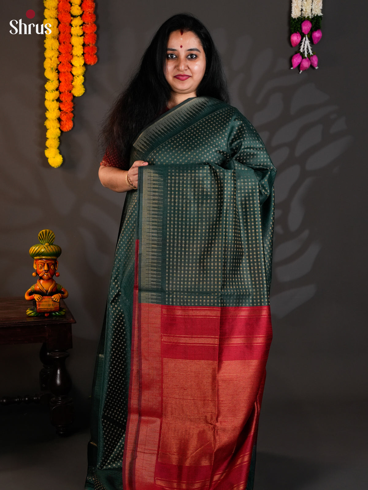 Green & Red  - Semi Rawsilk - Saree-EAS24148 - Shop on Shrus.com