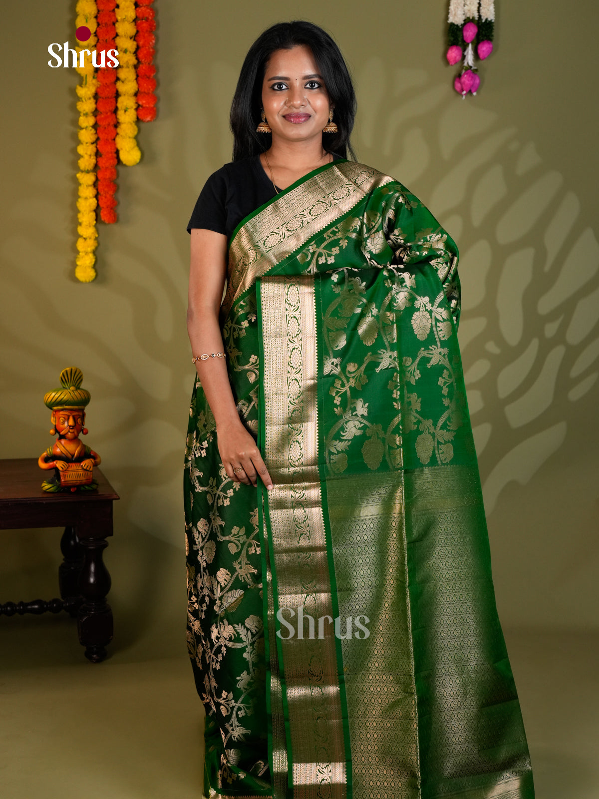 EAS24339 - Soft Silk Saree - Shop on Shrus.com