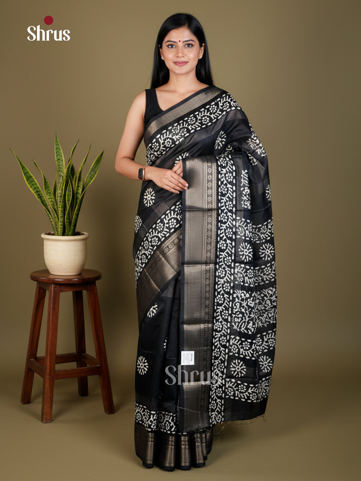 EAS30547 - Semi Crepe - Saree - Shop on Shrus.com