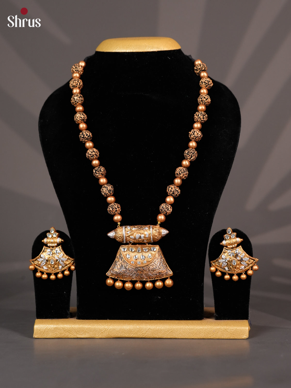 Accessories Saree - EBJ10065 - Shop on Shrus.com