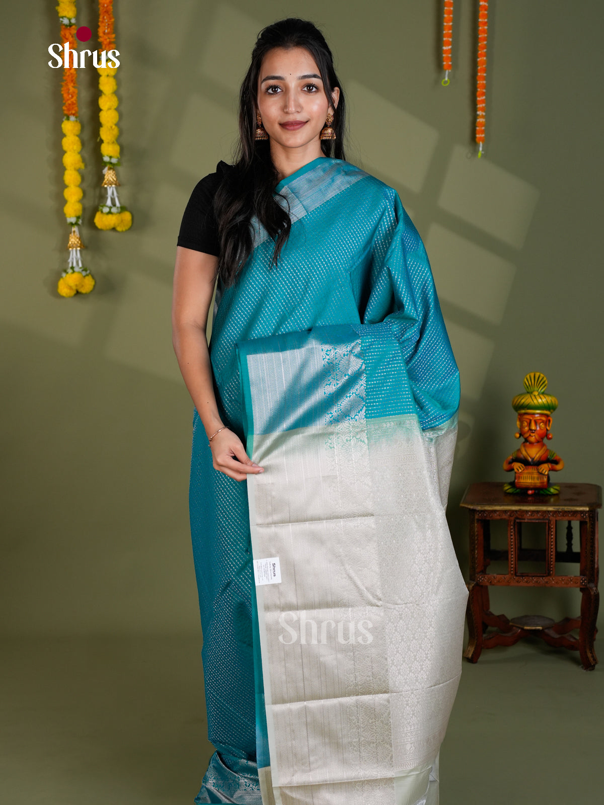 EBS16100 - Semi Kanchipuram Saree - Shop on Shrus.com