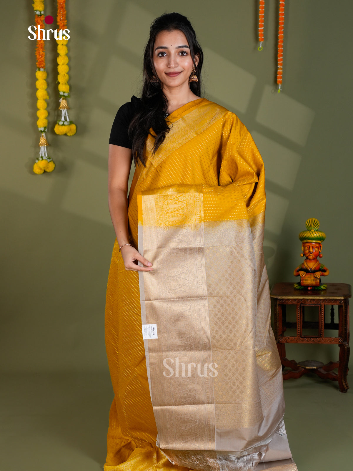 EBS16192 - Semi Kanchipuram Saree - Shop on Shrus.com