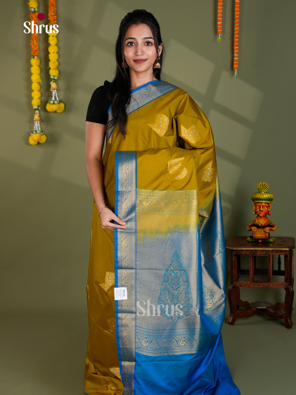 EBS16297 - Semi Kanchipuram Saree - Shop on Shrus.com