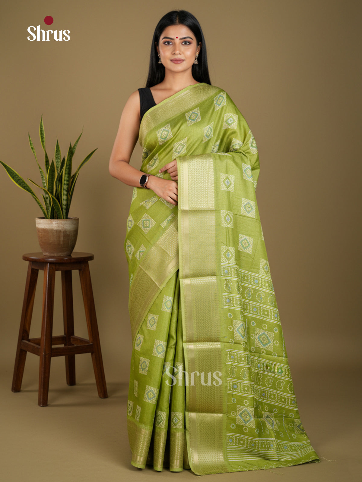 EBS16539 - Semi Crepe Saree - Shop on Shrus.com