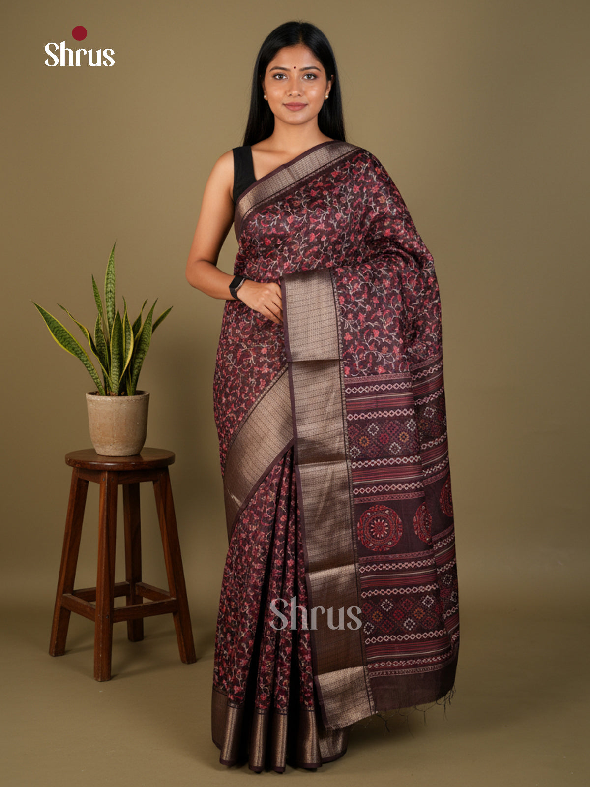 EBS16566 - Semi Crepe Saree - Shop on Shrus.com