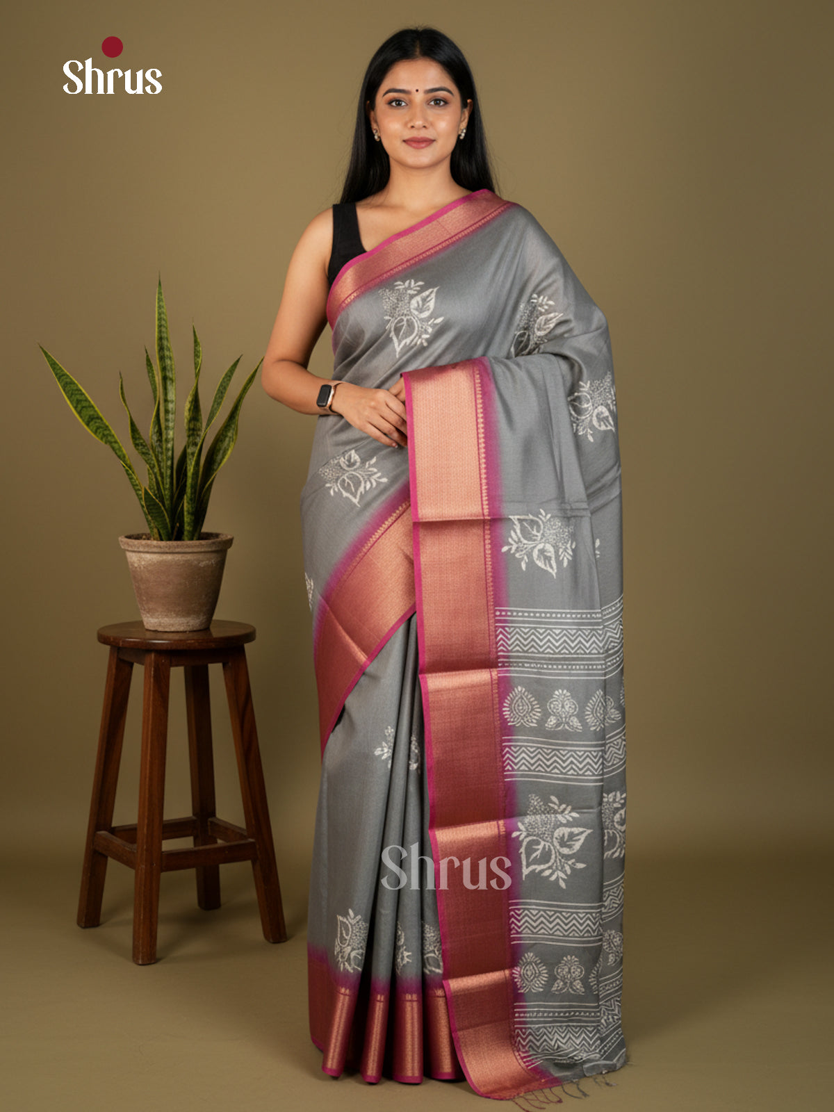 EBS16567 - Semi Crepe Saree - Shop on Shrus.com