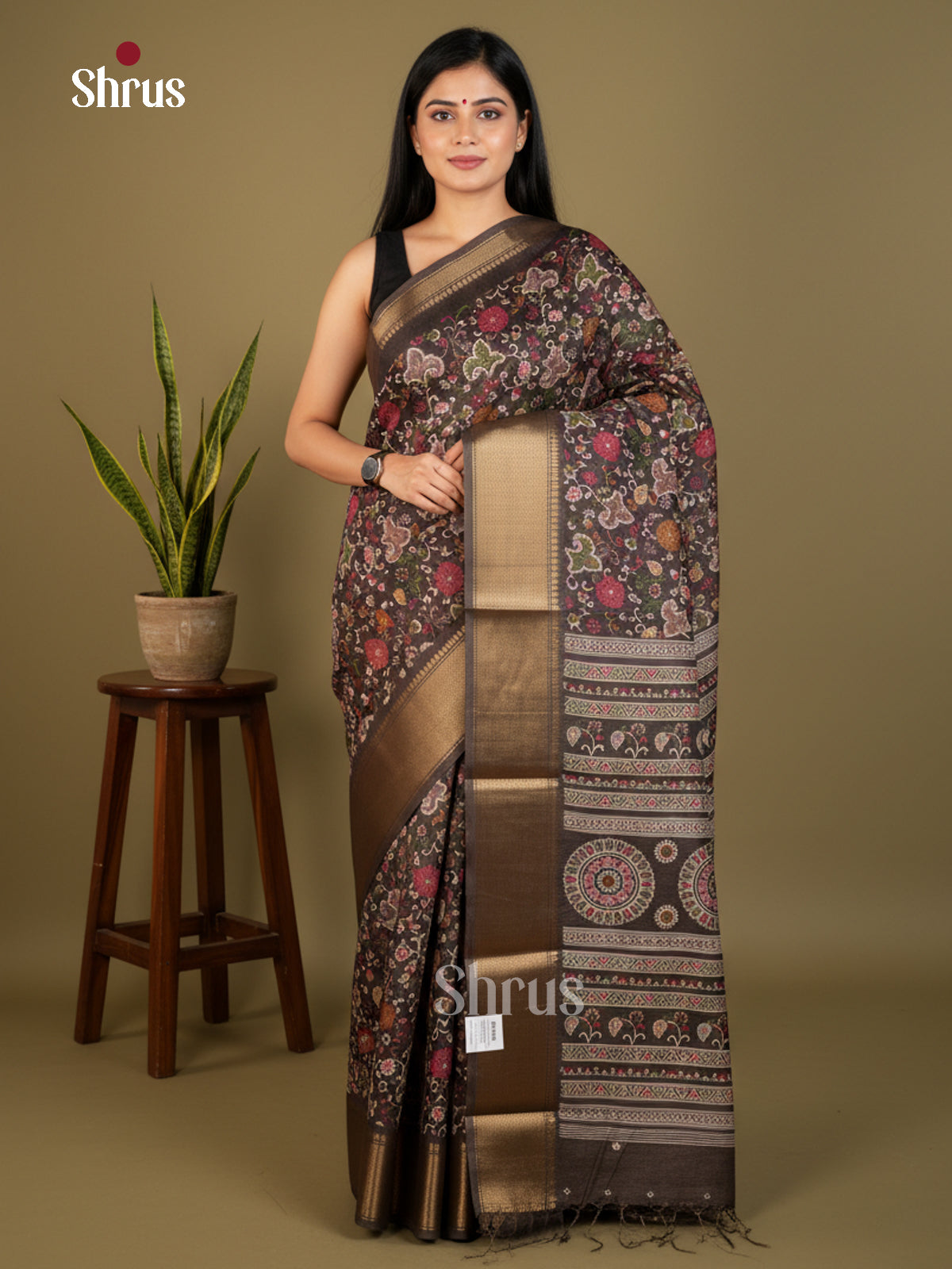 EBS16571 - Semi Crepe Saree - Shop on Shrus.com