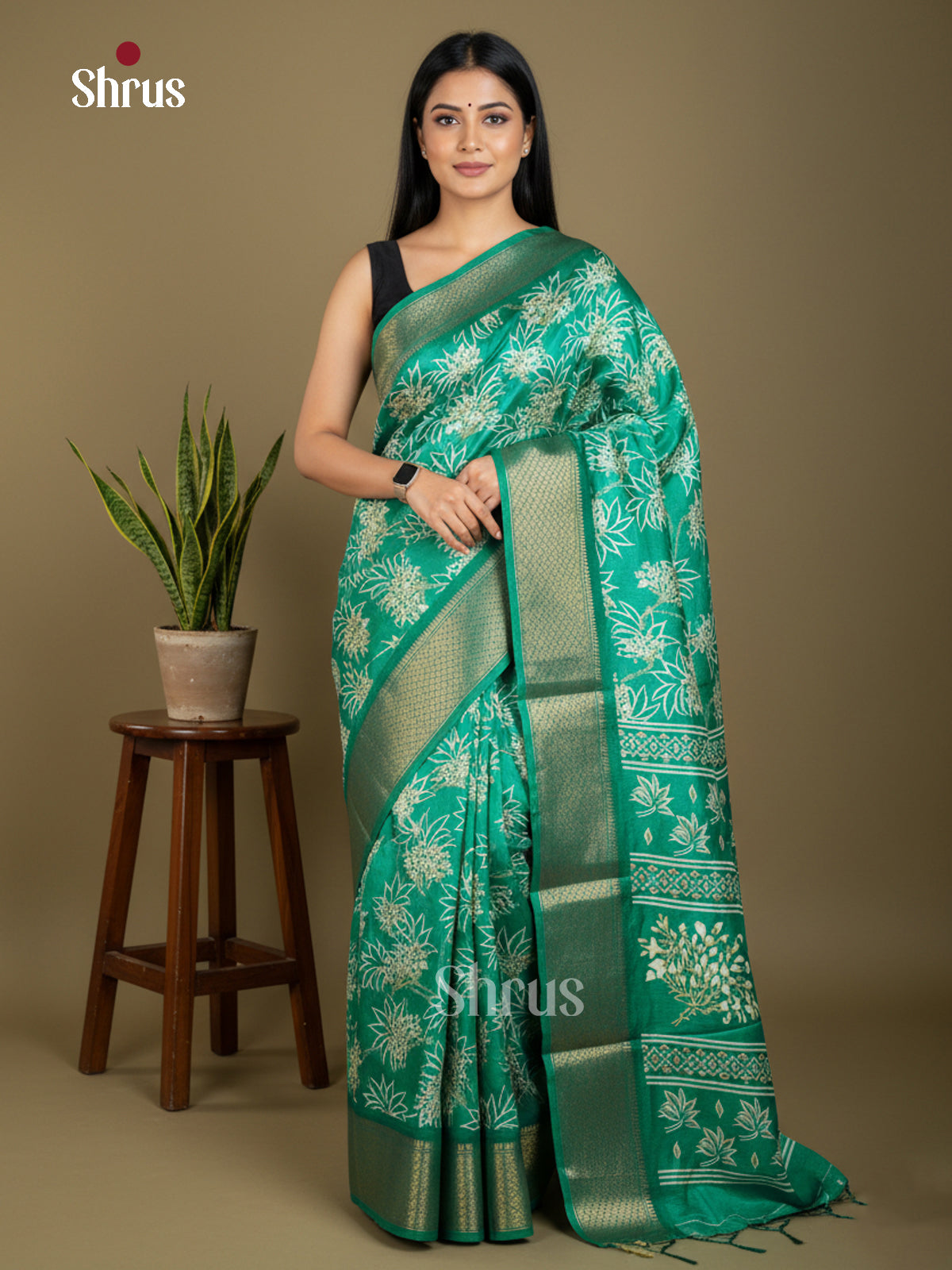 EBS16592 - Semi Crepe Saree - Shop on Shrus.com