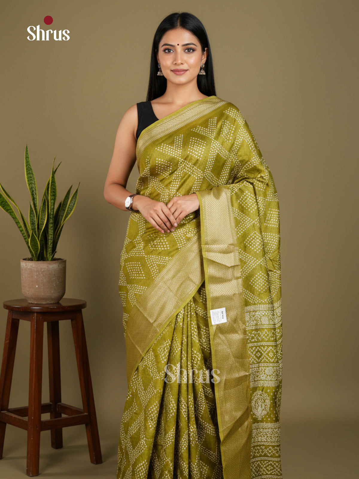 EBS16669 - Semi Crepe Saree - Shop on Shrus.com