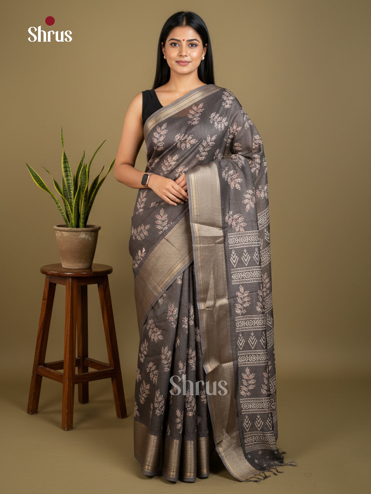 EBS16677 - Semi Crepe Saree - Shop on Shrus.com