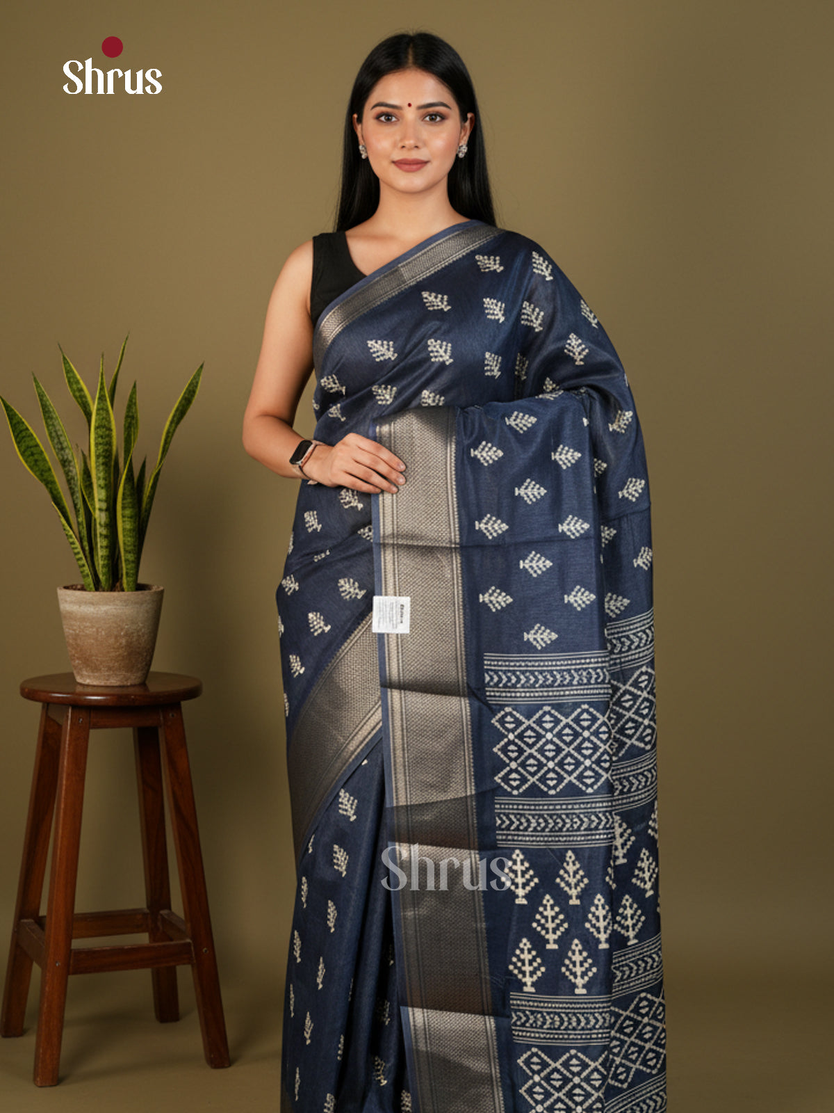 EBS16686 - Semi Crepe Saree - Shop on Shrus.com