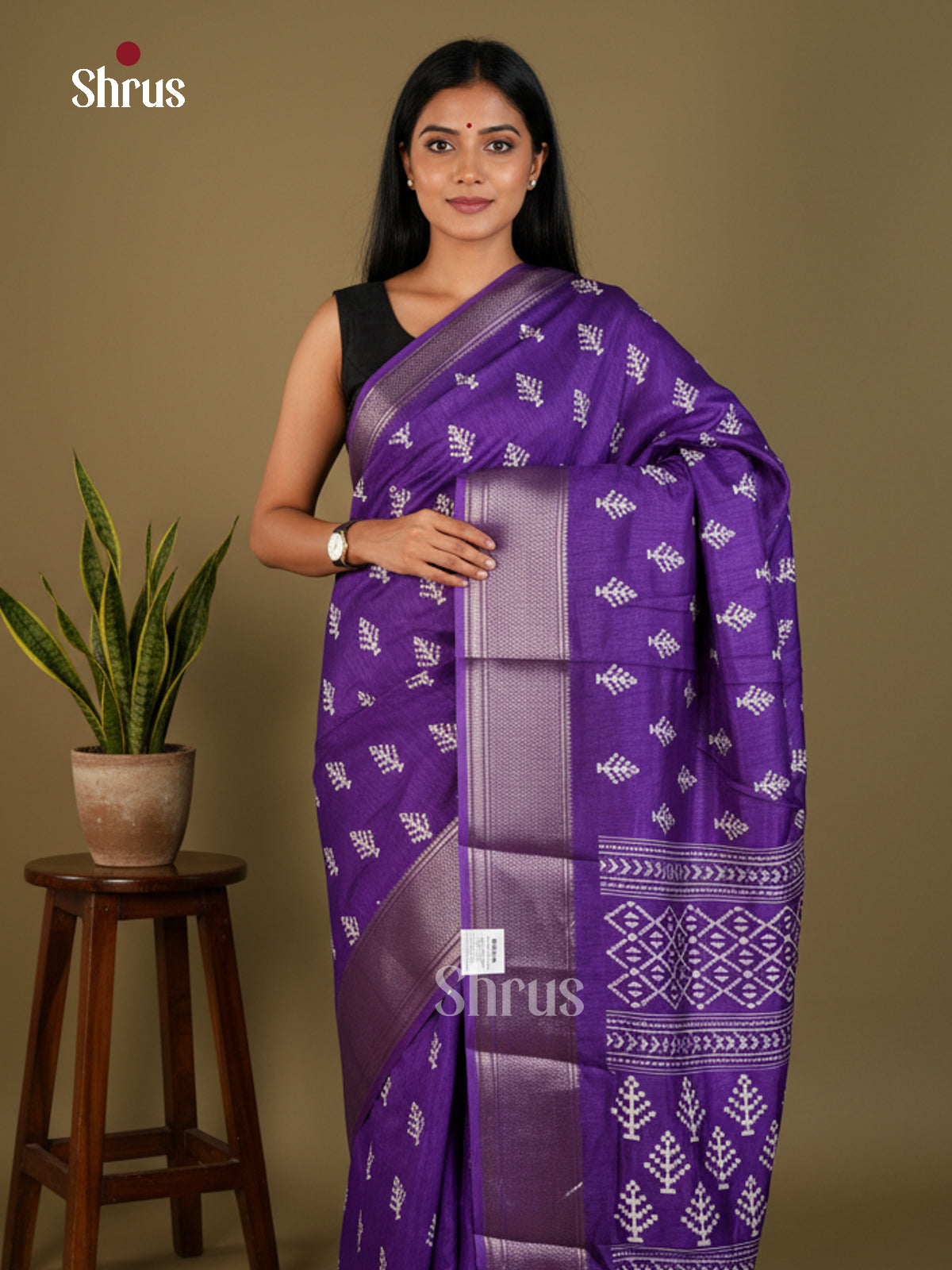 EBS16687 - Semi Crepe Saree - Shop on Shrus.com