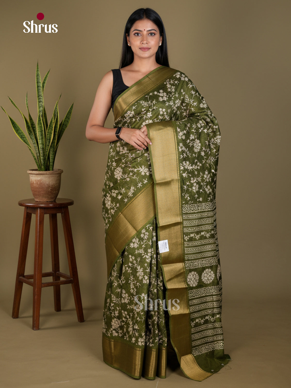 Semi Crepe Saree - EBS18812 - Shop on Shrus.com