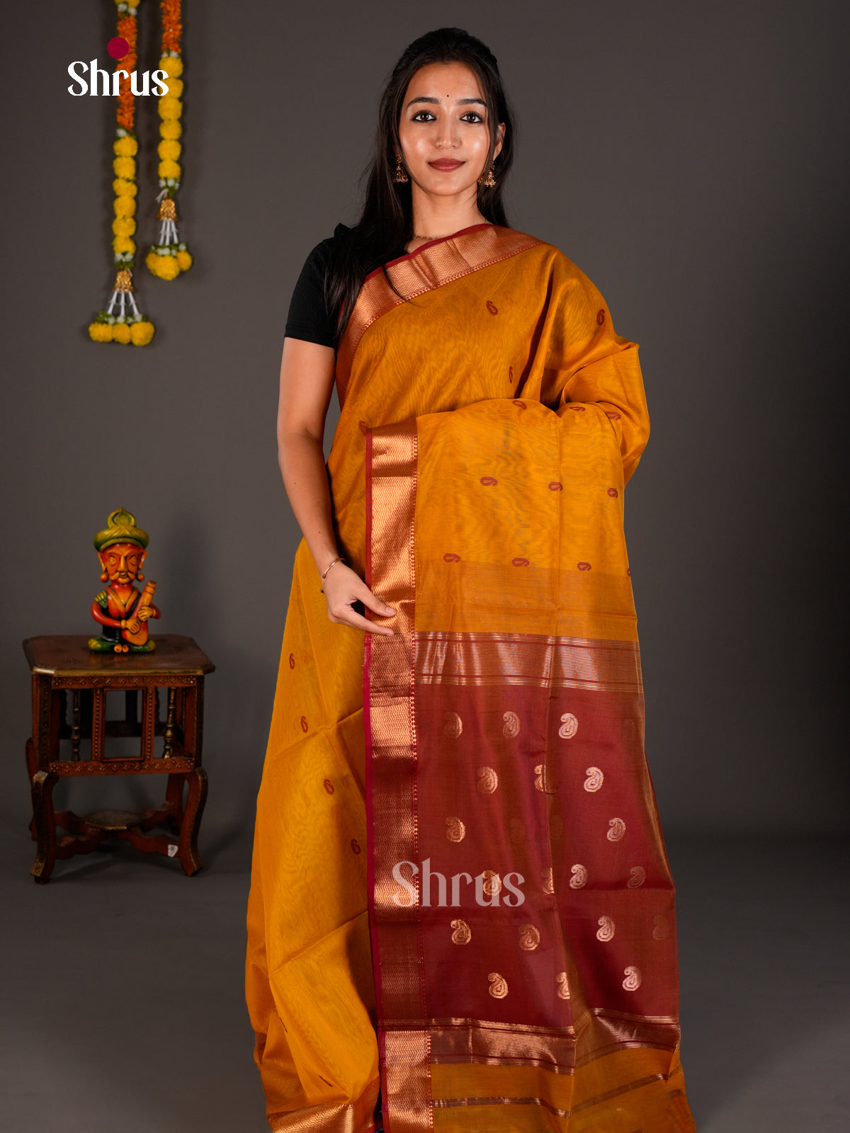 Maheshwari silkcotton Saree - ECS03014 - Shop on Shrus.com