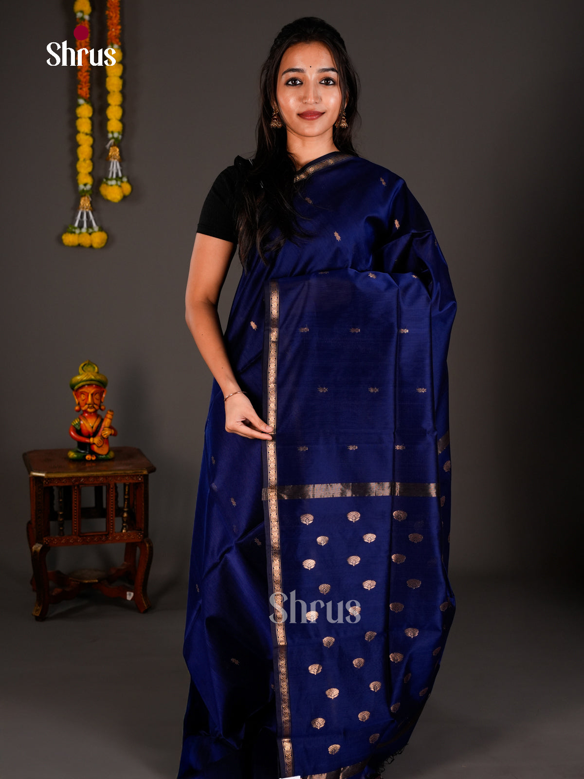 Maheshwari silkcotton Saree - ECS03029 - Shop on Shrus.com