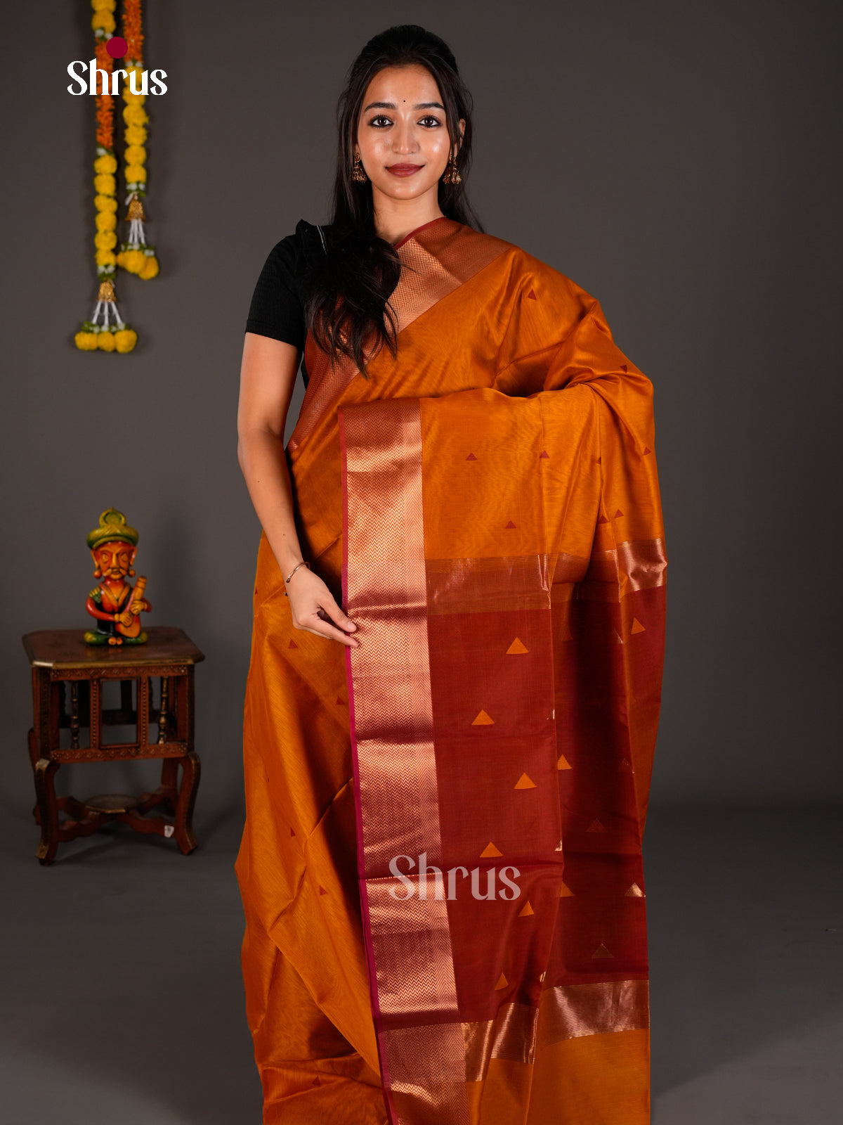 Maheshwari silkcotton Saree - ECS03035 - Shop on Shrus.com