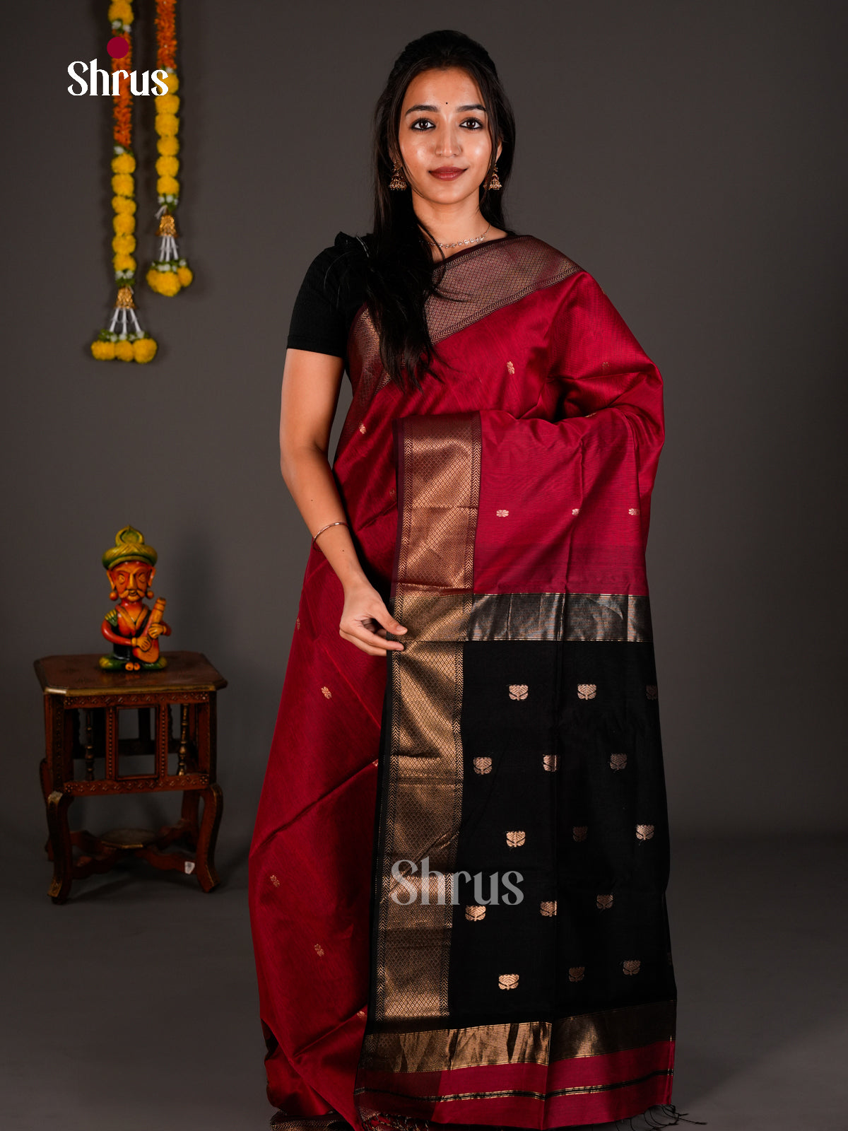Maheshwari silkcotton Saree - ECS03067 - Shop on Shrus.com