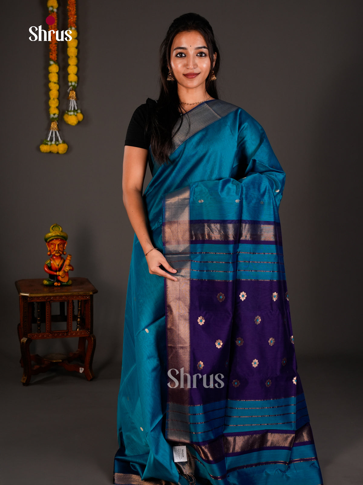 Maheshwari silkcotton Saree - ECS03070 - Shop on Shrus.com