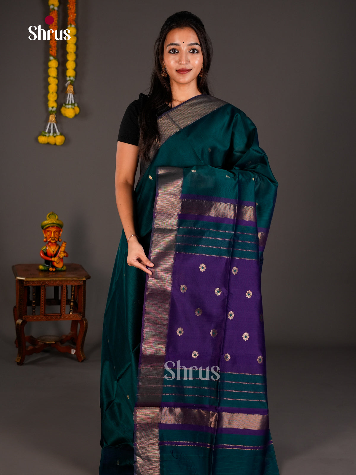 Maheshwari silkcotton Saree - ECS03071 - Shop on Shrus.com