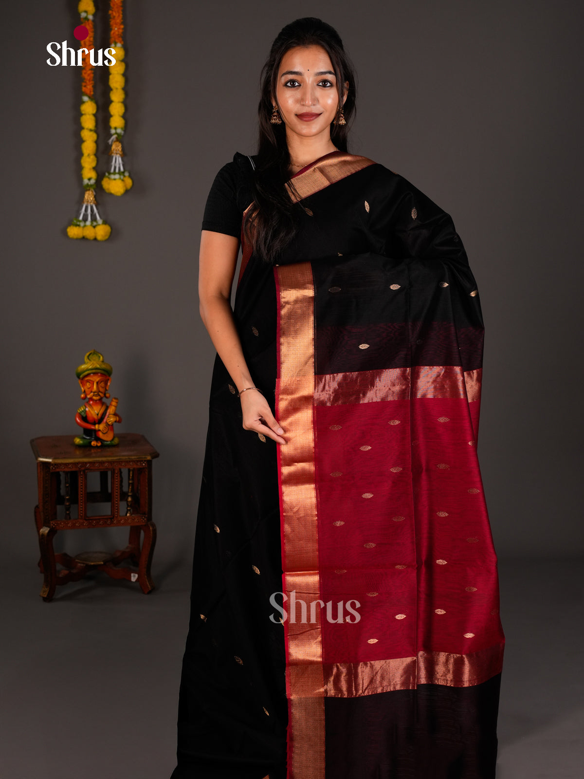 Maheshwari silkcotton Saree - ECS03248 - Shop on Shrus.com
