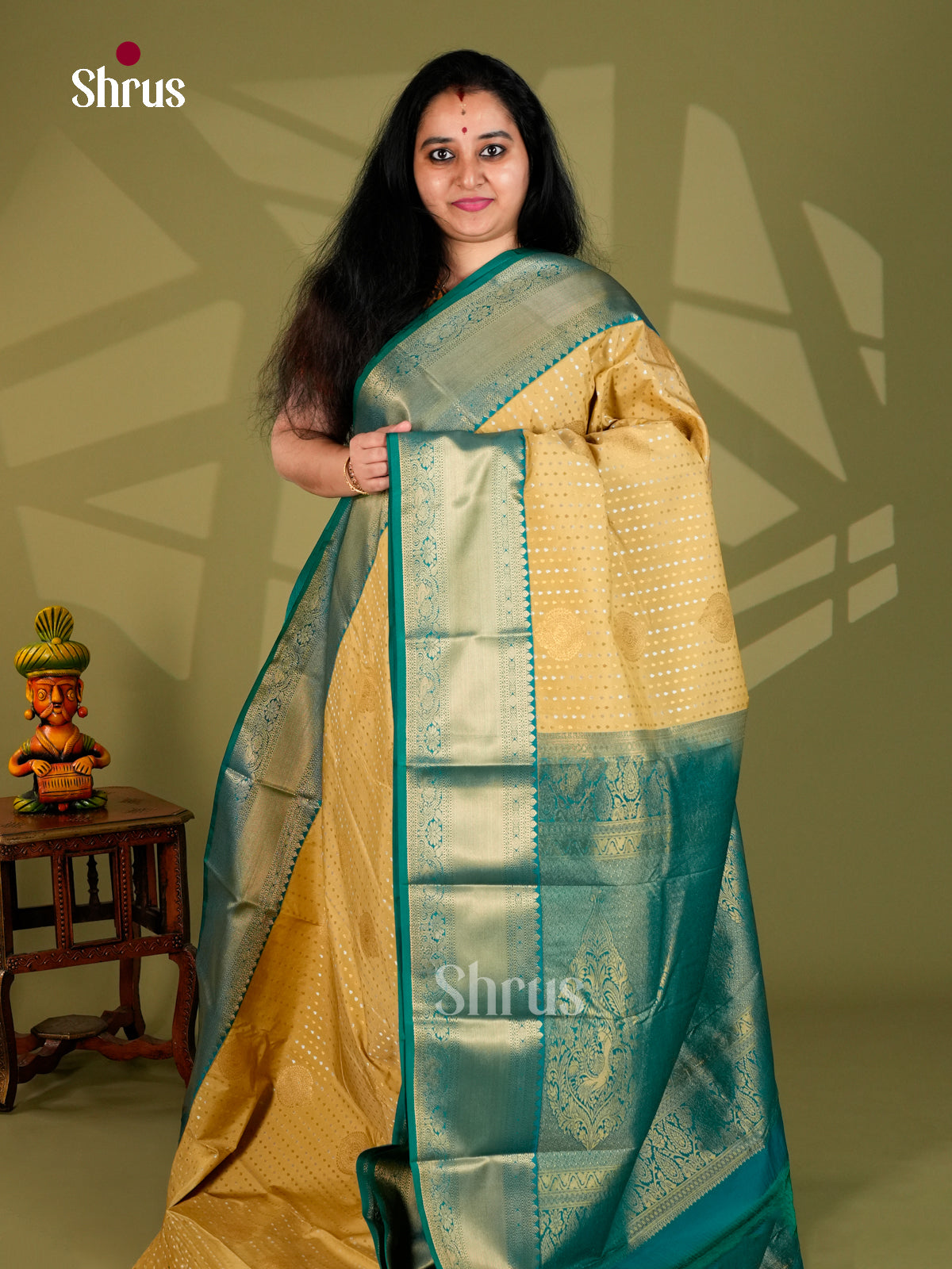 Semi Kanchipuram Saree - ECS09215 - Shop on Shrus.com