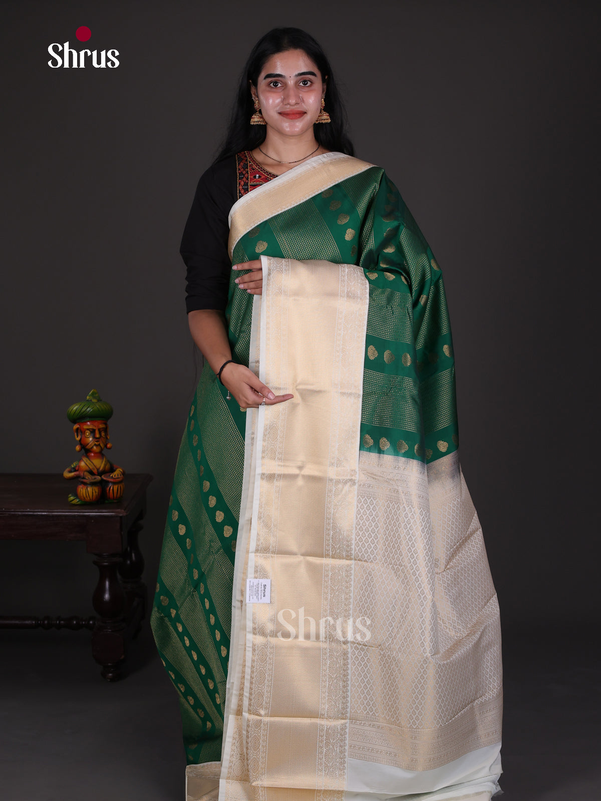 Semi Kanchipuram Saree - ECS09260 - Shop on Shrus.com