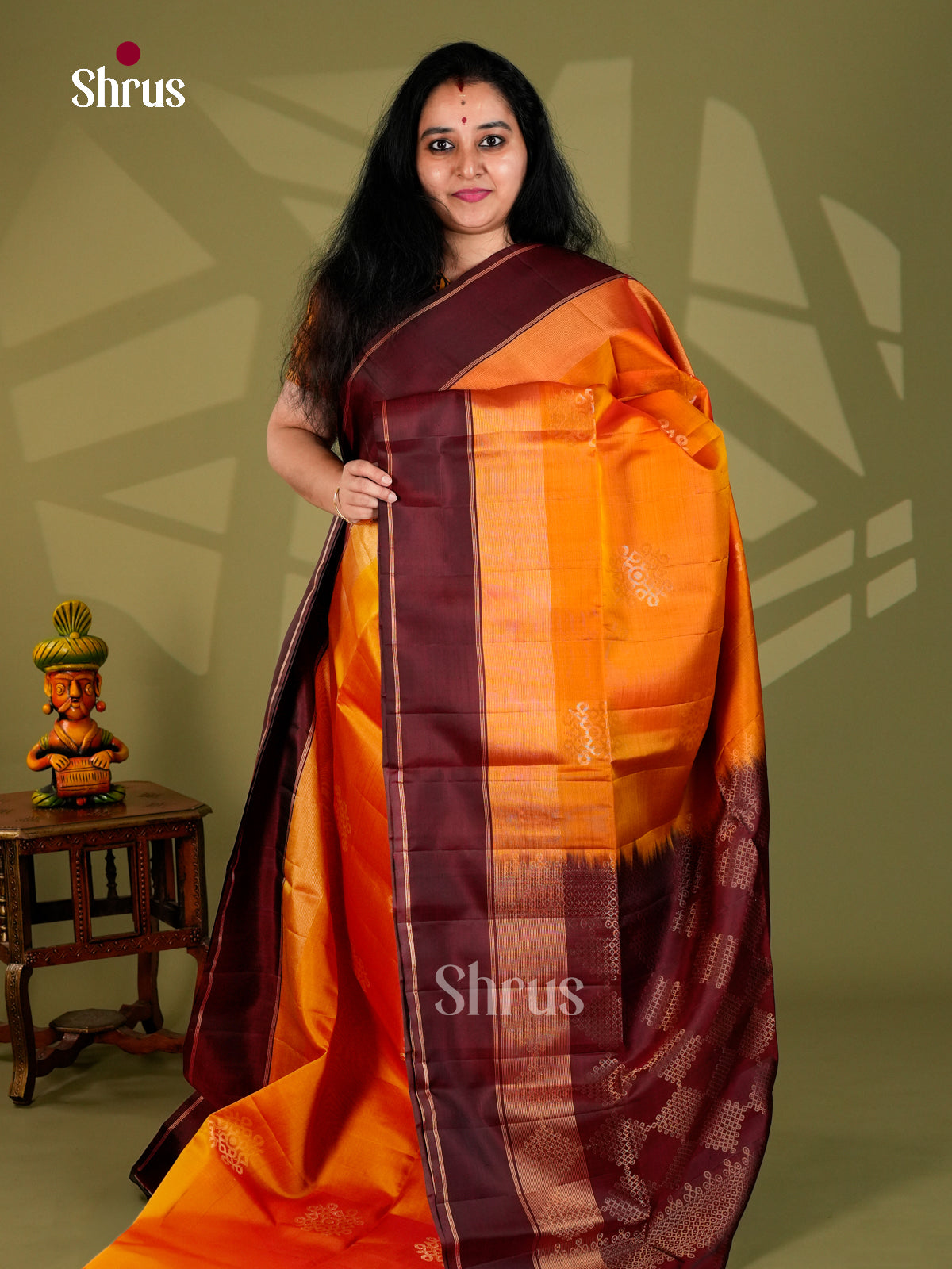 Soft Silk Saree - ECS18005 - Shop on Shrus.com