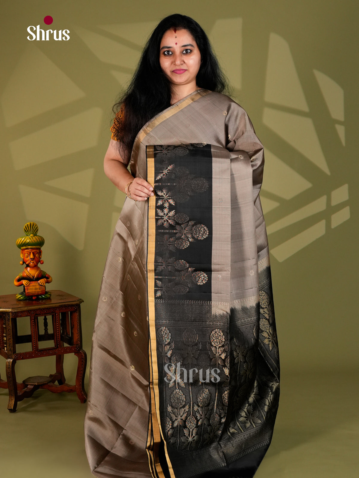 Soft Silk Saree - ECS18011 - Shop on Shrus.com