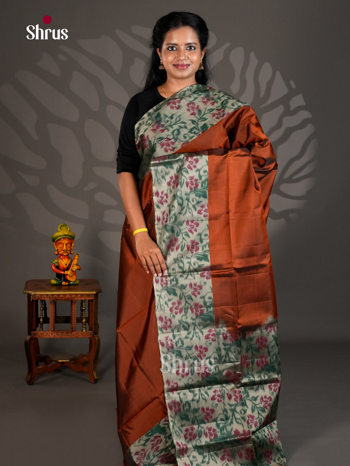 Softsilk-halfpure Saree - ECS19002 - Shop on Shrus.com