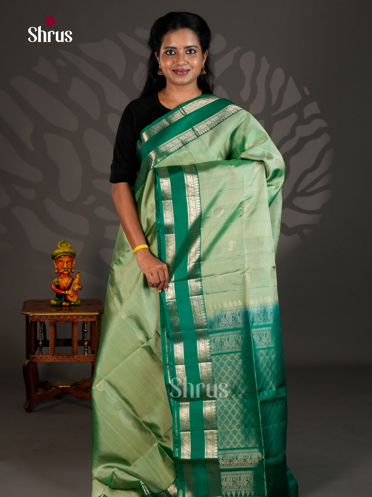 Soft Silk Saree - ECS19025 - Shop on Shrus.com