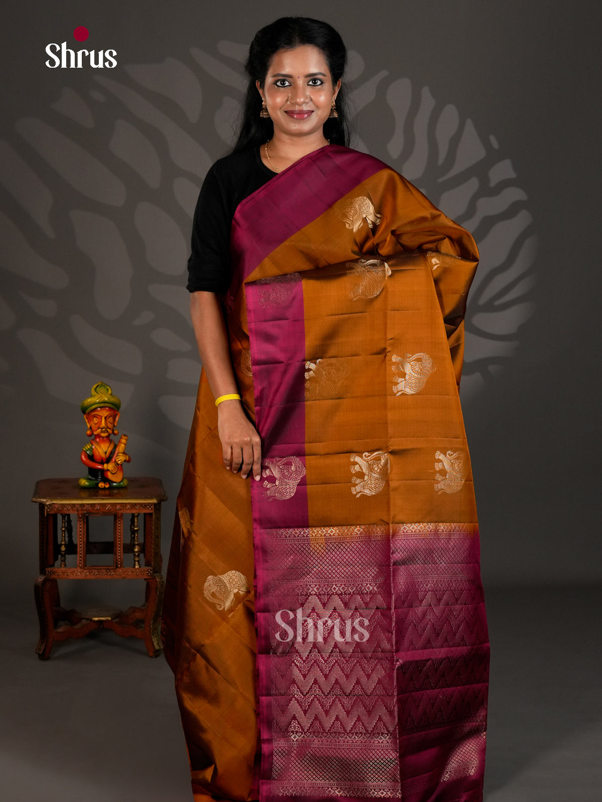 Soft Silk Saree - ECS19033 - Shop on Shrus.com