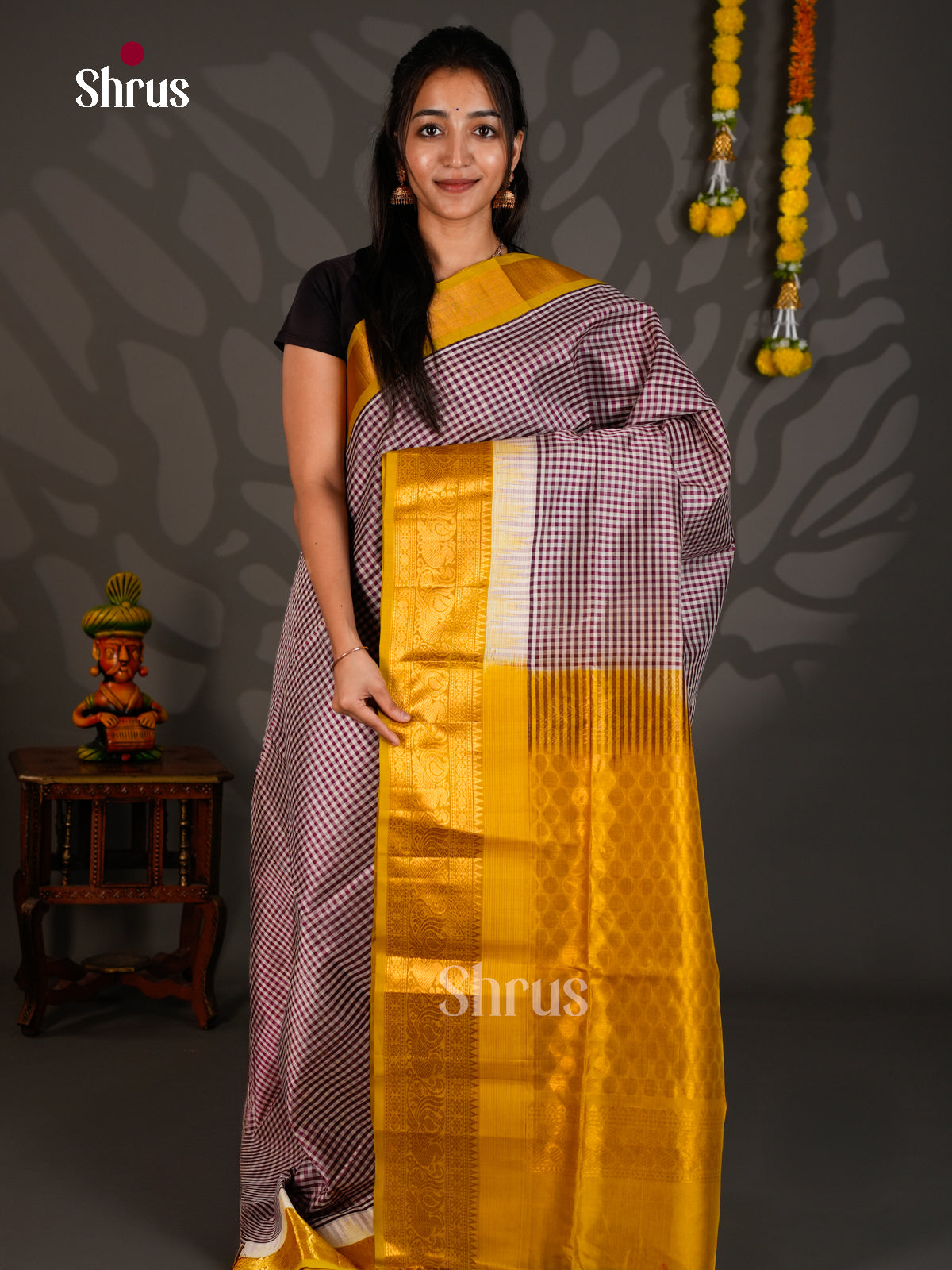 Regal Pink & Brown Silk Cotton Saree with checkered pattern & zari bor